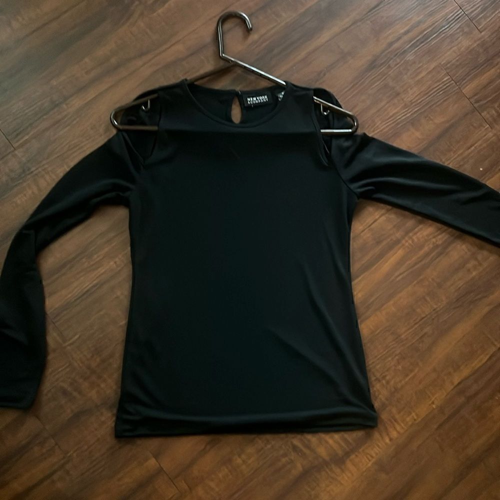 Long Sleeve Black Shirt - Silk Like Shirt - New York Company - Open Shoulder XS